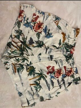 Time and Tru White High-Waist Tropical Floral Print Shorts size S NWOT